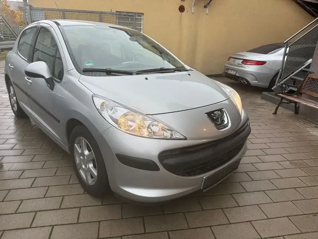 Gebraucht Peugeot 207 88 PS (64 kW) 2007 Silber Limousine