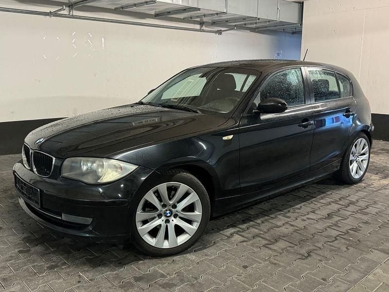 Gebraucht BMW 118 143 PS (105 kW) 2008 Schwarz Kleinwagen