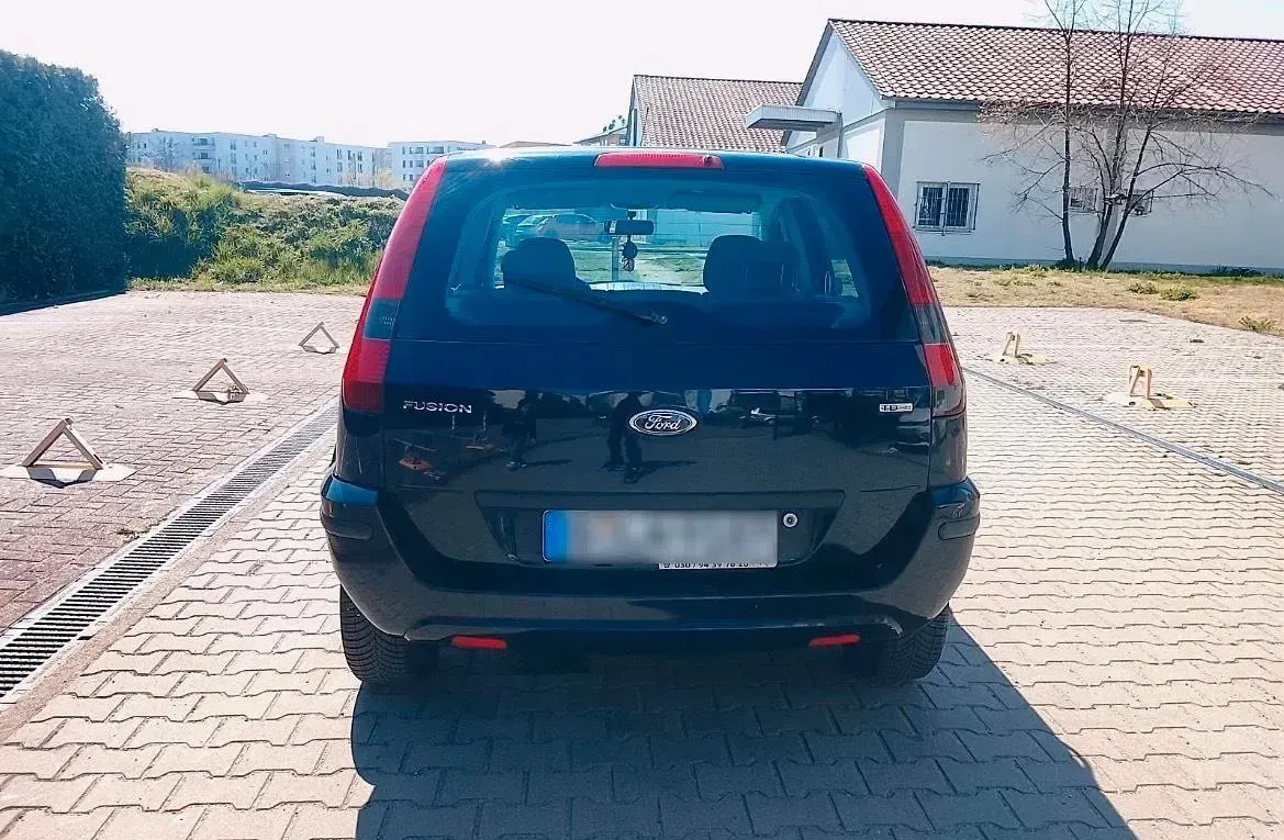 Brugt Ford Fusion 65 HK (47 kW) 2005 Blå Hatchback