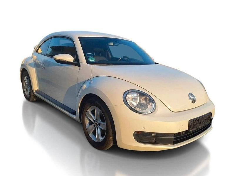 Usata VW Beetle 105 CV (77 kW) 2012 Bianco Utilitaria