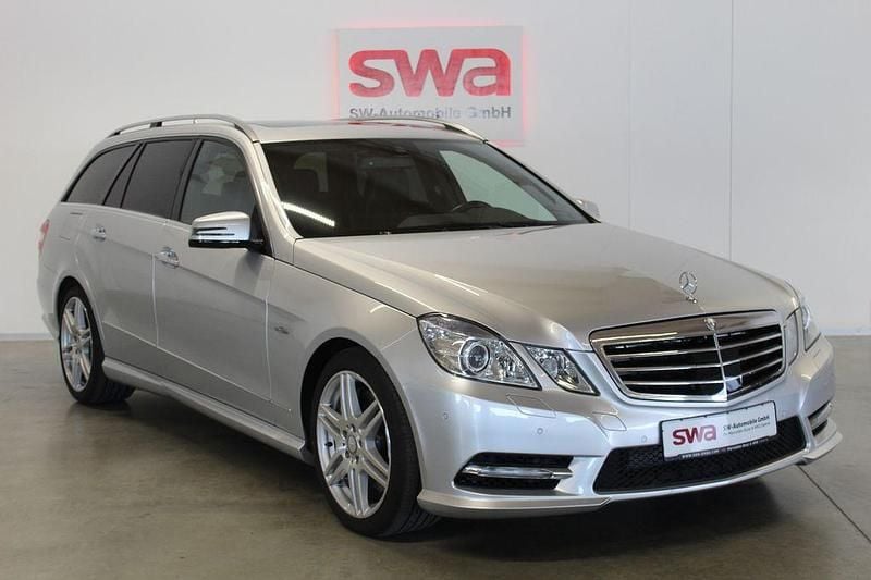 Gebraucht Mercedes E500 AMG 408 PS (300 kW) 2012 Weiß metallic Coupé
