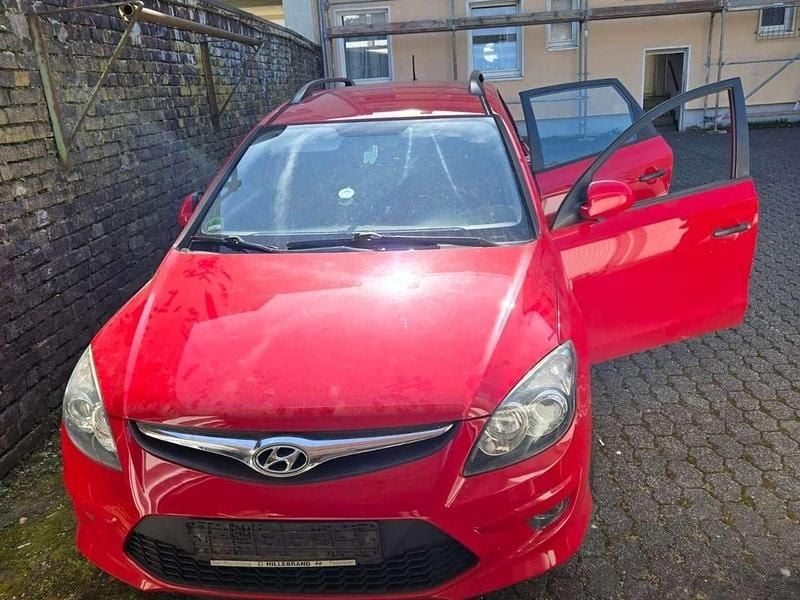 Gebraucht 2010 Hyundai i30 Classic Kombi | 2.000 € (Superpreis) - Bild 1/4