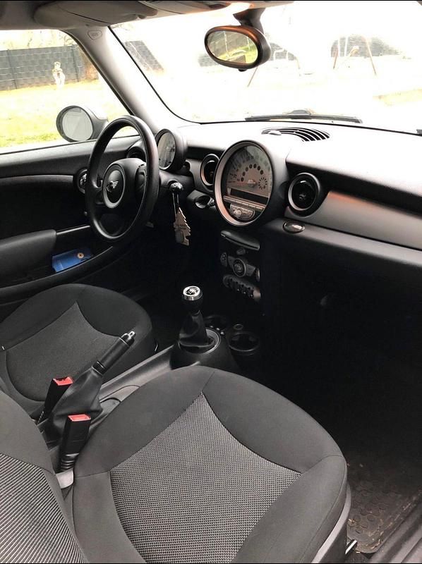 Gebraucht Mini Cooper Coupé 95 PS (69 kW) 2009 Andere farben Coupé