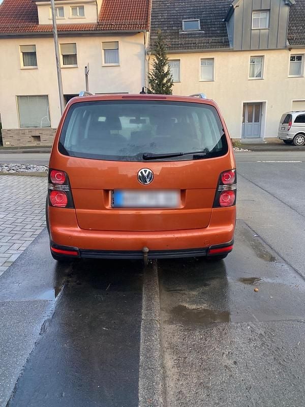 Gebraucht VW Touran Cross 140 PS (102 kW) 2008 Orange Van / Kleinbus