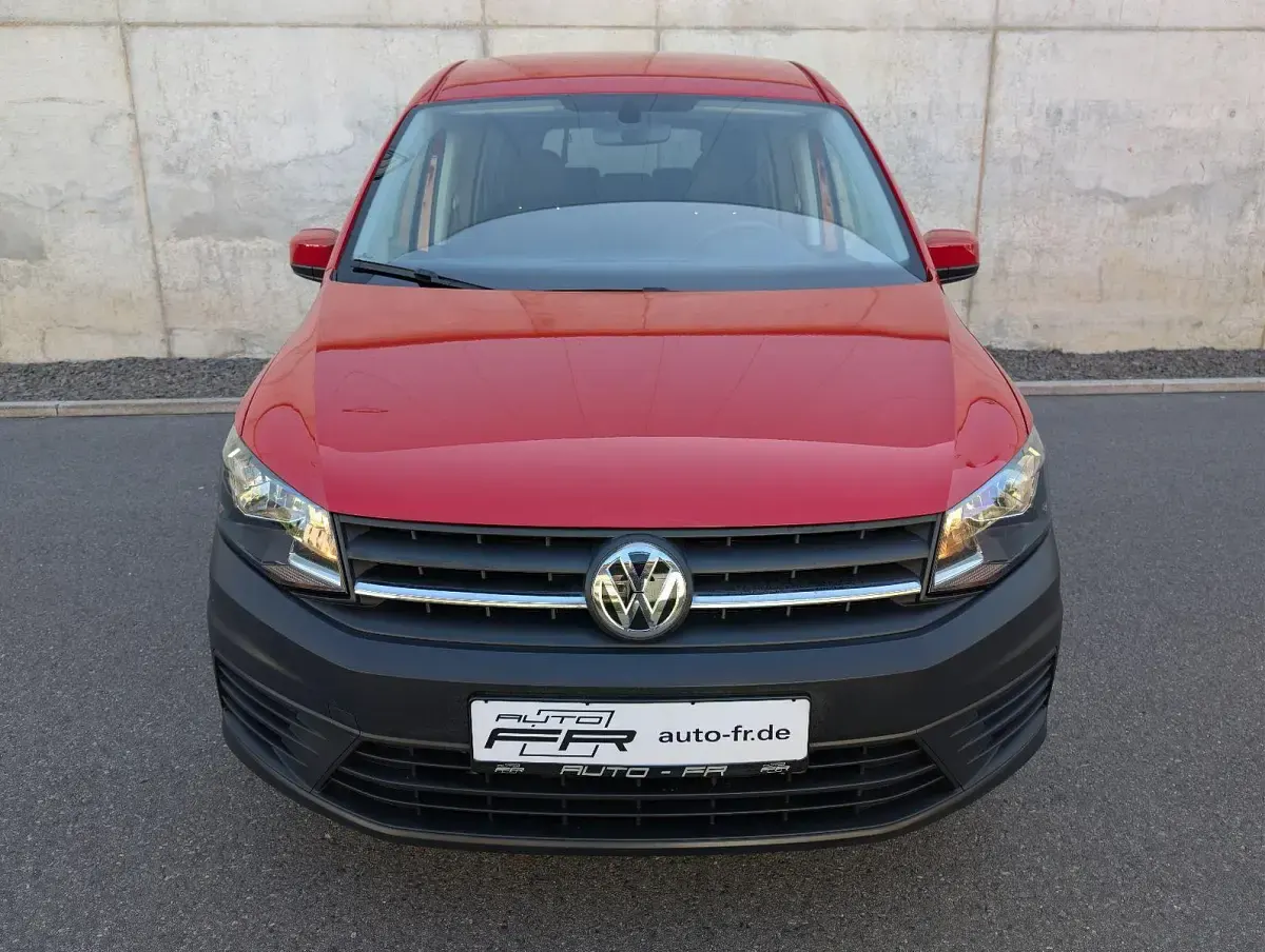 Gebraucht VW Caddy Maxi Trendline 125 PS (91 kW) 2018 Kirschrot Van / Kleinbus