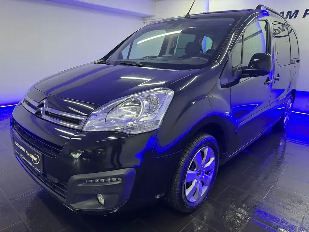 Gebraucht Citroën Berlingo Shine 110 PS (80 kW) 2017 Schwarz Van / Kleinbus