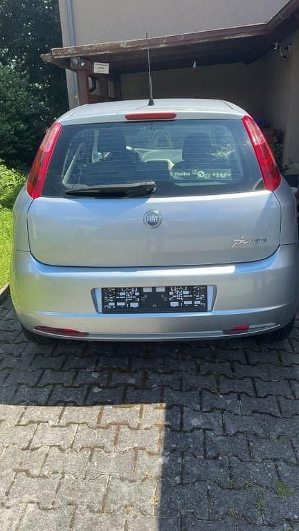 Silber Gebraucht 2006 Fiat Grande Punto Dynamic Kleinwagen | 1.900 € (Superpreis) - Bild 1/4