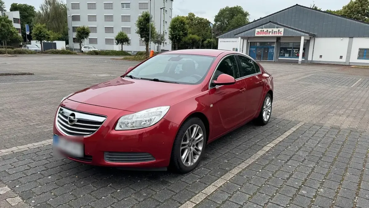 Gebraucht Opel Insignia 160 PS (117 kW) 2009 Rot Limousine