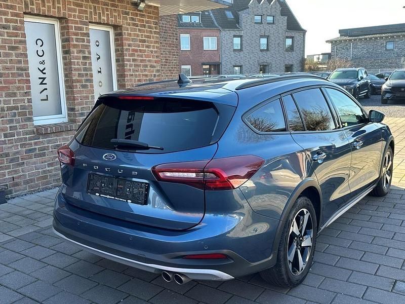 Gebraucht Ford Focus Active 125 PS (91 kW) 2024 Blau Limousine