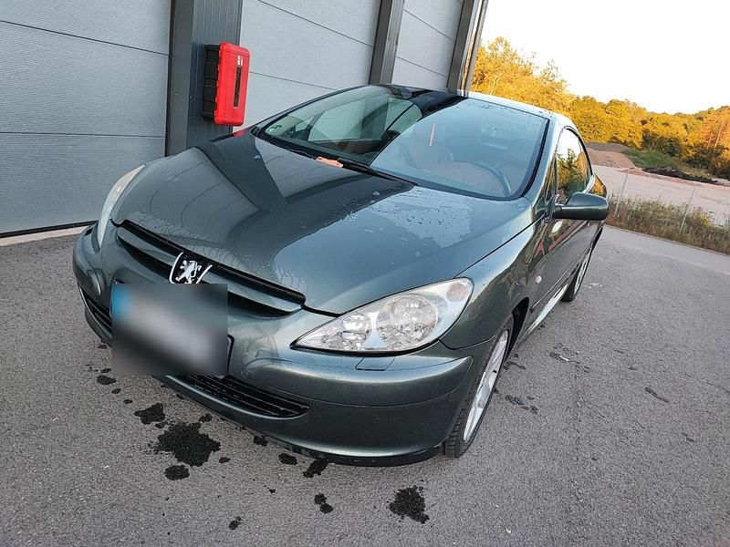Grau Gebraucht 2005 Peugeot 307 CC Cabrio | 1.000 € (Guter Preis) - Bild 1/4