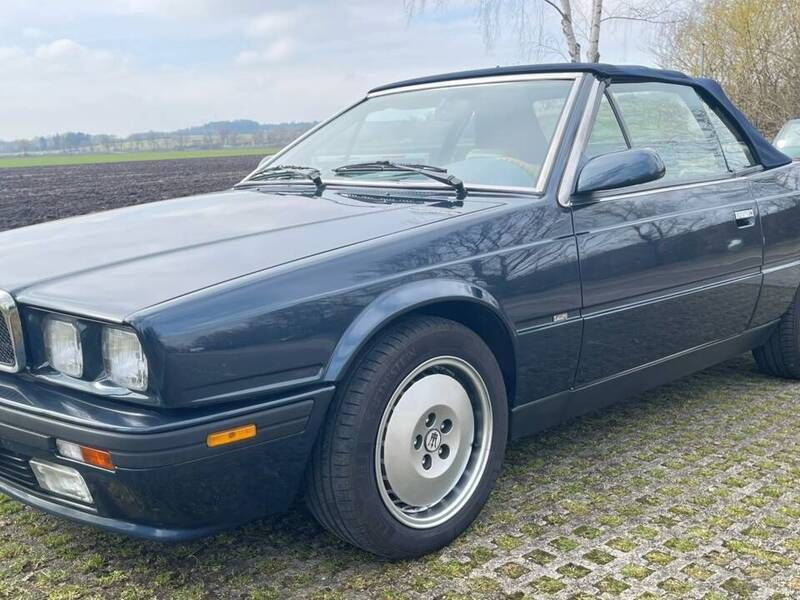 Gebraucht Maserati Biturbo 223 PS (164 kW) 1989 Blau Cabrio