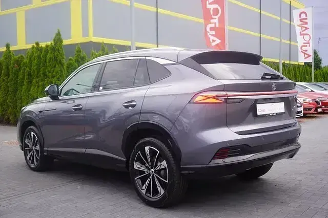 Neu MG HS Luxury 224 PS (164 kW) 2026 Grau SUV