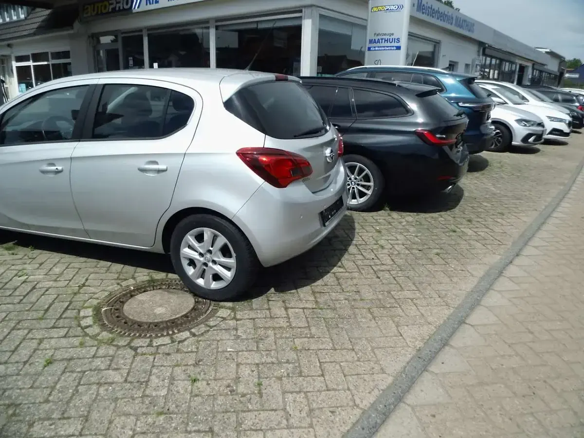 Gebraucht Opel Corsa Selection 90 PS (66 kW) 2016 Silber Kleinwagen
