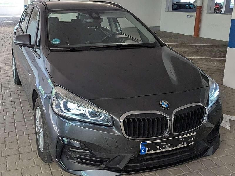 Grau Gebraucht 2021 BMW 216 Active Tourer Van / Kleinbus | 20.000 € (Fairer Preis) - Bild 1/3