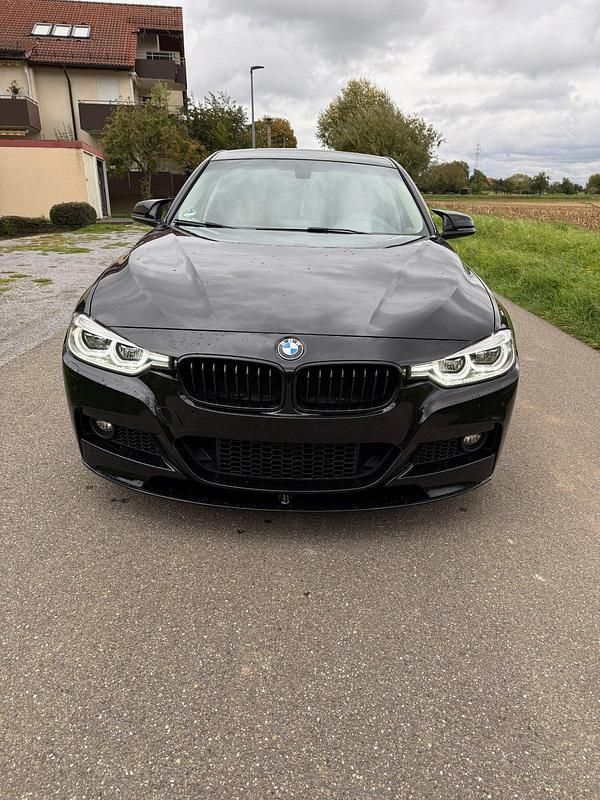 Gebraucht BMW 340 M Performance 326 PS (239 kW) 2017 Schwarz Limousine
