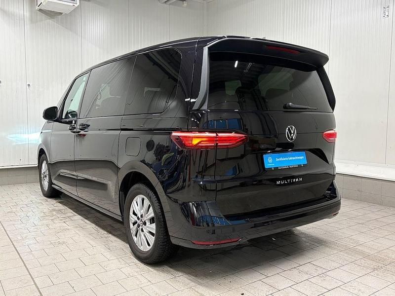 Gebraucht VW Multivan Life 150 PS (110 kW) 2025 Schwarz Van