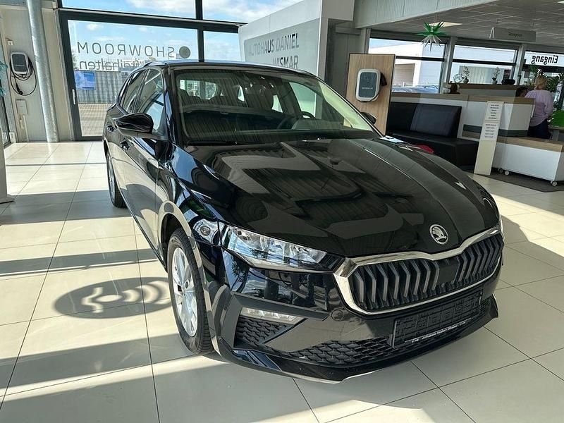 Schwarz Gebraucht 2024 Skoda Scala Kleinwagen | 20.900 € (Fairer Preis) - Bild 1/4