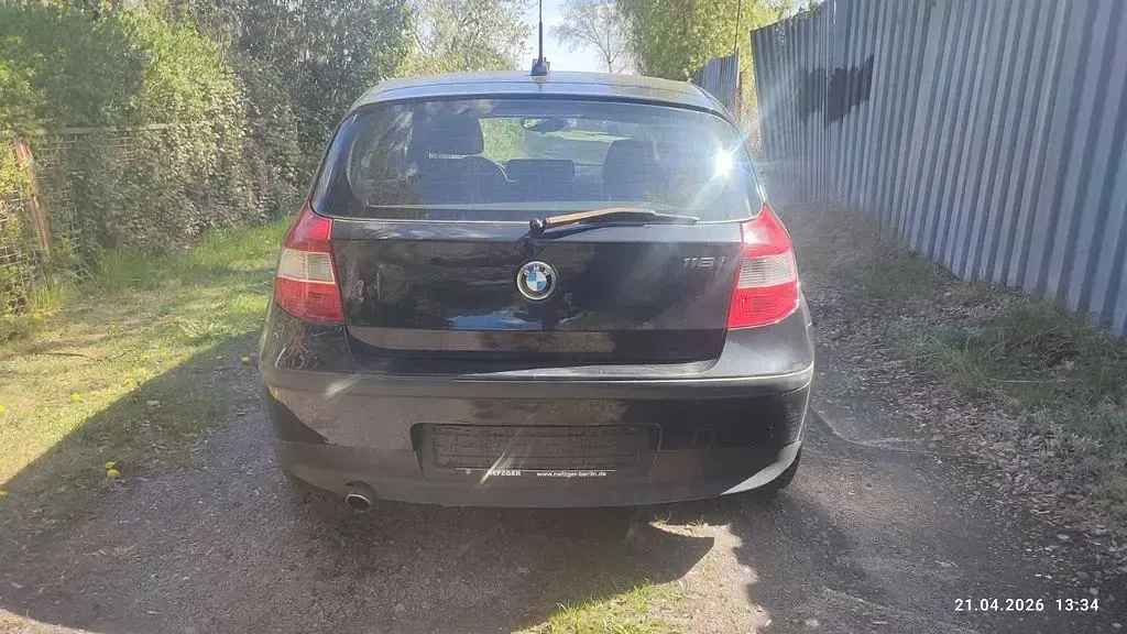Gebraucht BMW 118 129 PS (94 kW) 2007 Schwarz Kleinwagen
