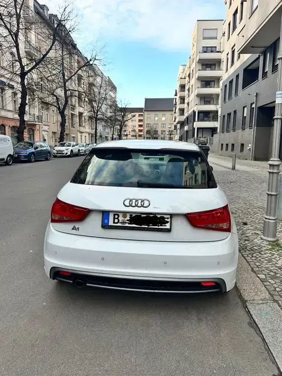 Gebraucht Audi A1 S-Line 86 PS (63 kW) 2013 Weiß Kleinwagen