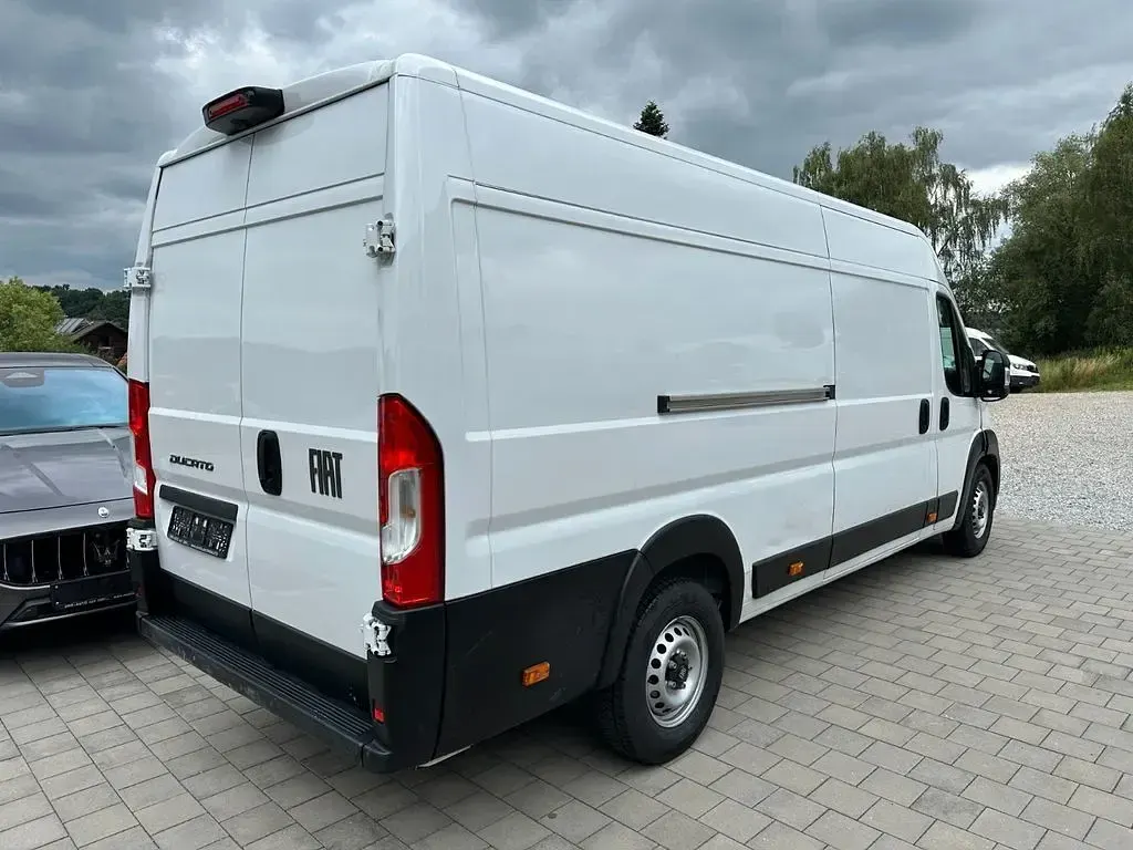 Gebraucht Fiat Ducato 140 PS (102 kW) 2025 Weiß Van