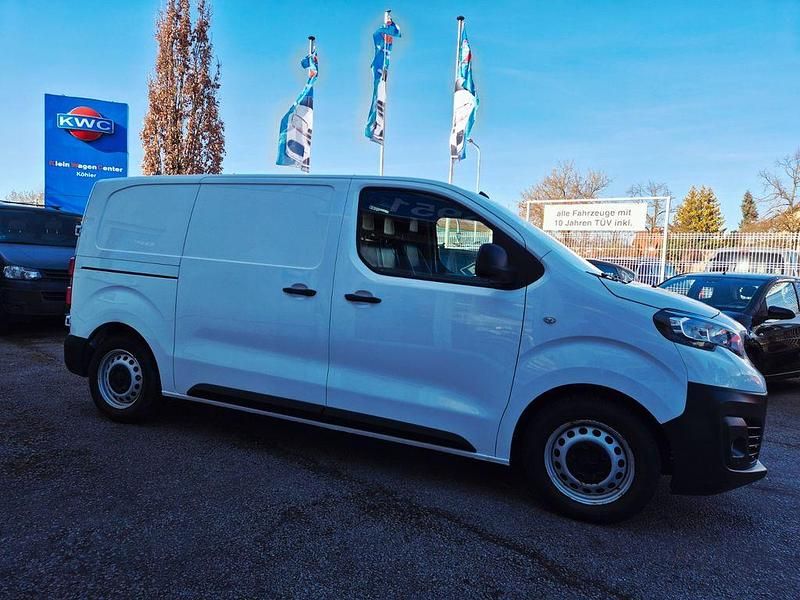 Gebraucht Peugeot Expert 120 PS (88 kW) 2021 Weiß Van