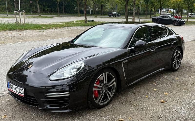 Schwarz Gebraucht 2013 Porsche Panamera Turbo Sport Limousine | 39.700 € (Guter Preis) - Bild 1/4