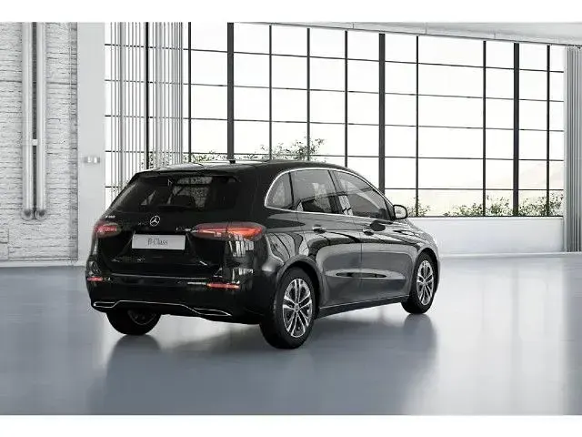 Gebraucht Mercedes B180 136 PS (100 kW) 2026 Kleinwagen