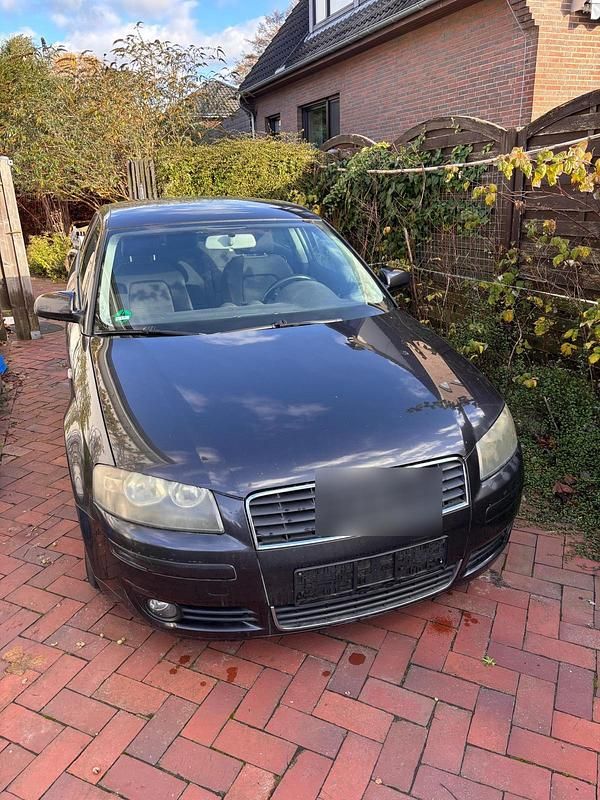 Grau Gebraucht 2003 Audi A3 Kleinwagen | 1.000 € (Superpreis) - Bild 1/4