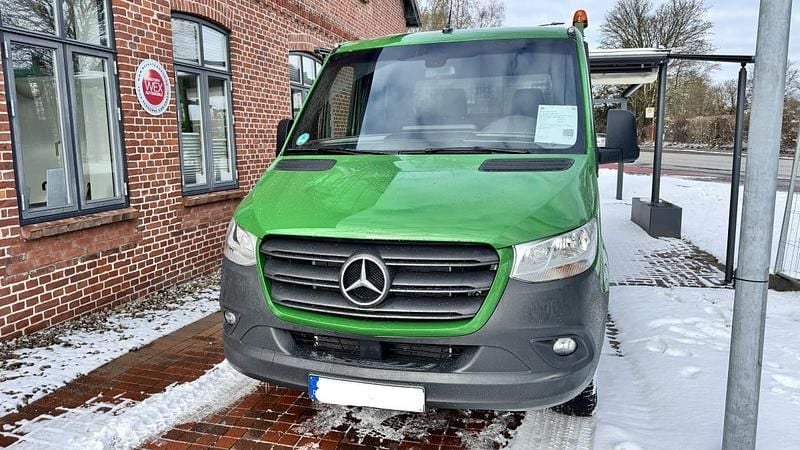 Używany Mercedes 500 150 KM (110 kW) 2023 Van