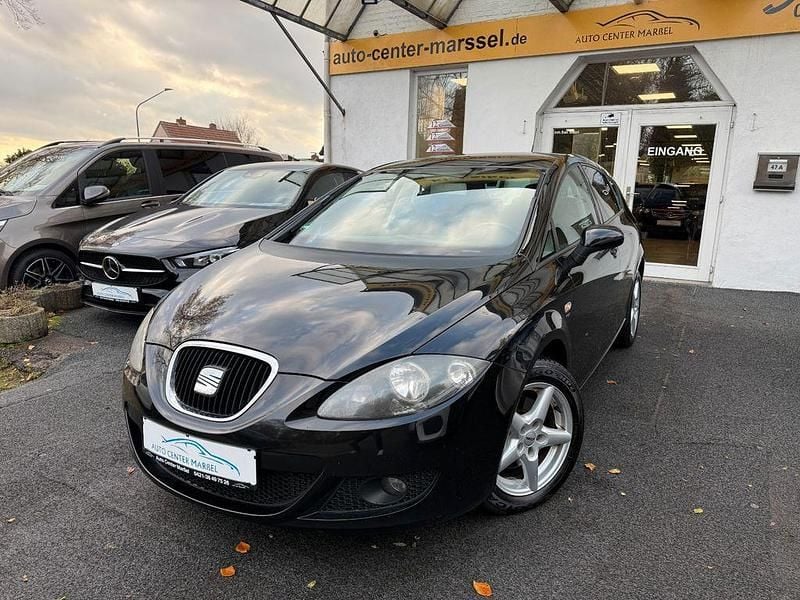 Schwarz Gebraucht 2009 Seat Leon Comfort Limousine | 2.990 € (Fairer Preis) - Bild 1/4