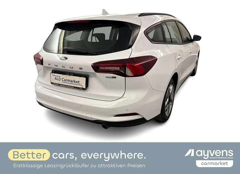 Gebraucht Ford Focus 125 PS (91 kW) 2022 Frostweiß Coupé