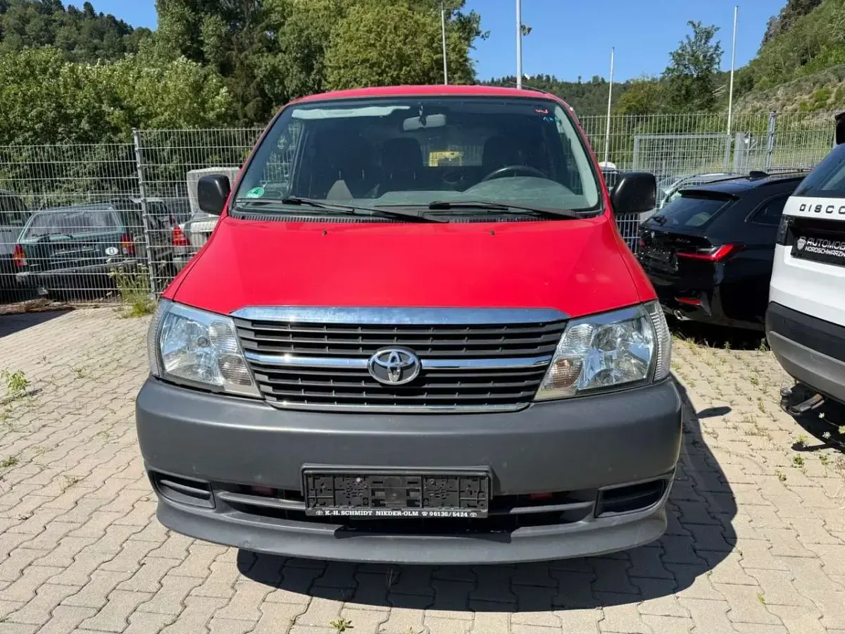Gebraucht Toyota HiAce 95 PS (69 kW) 2007 Rot Van