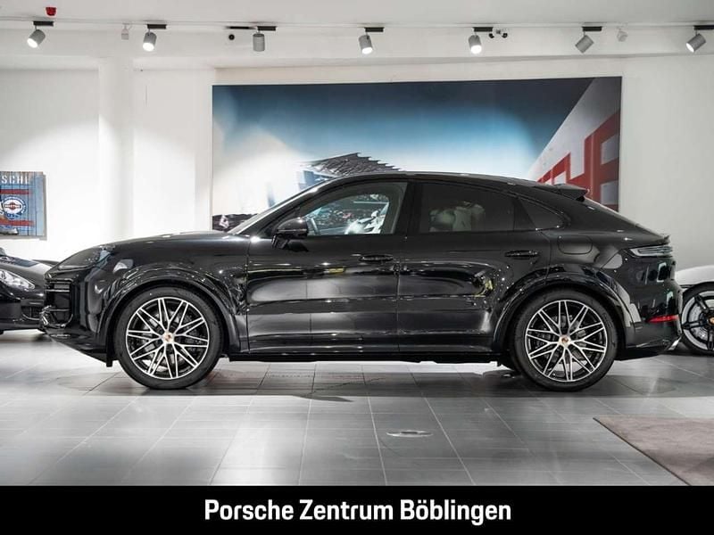 Gebraucht Porsche Cayenne 470 PS (345 kW) 2025 Schwarz SUV