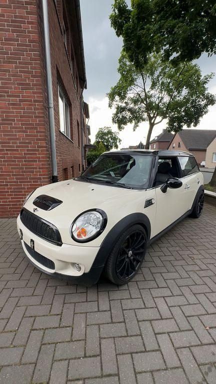 Beige Gebraucht 2010 Mini Cooper S Clubman Kombi | 7.000 € (Etwas zu teuer) - Bild 1/4