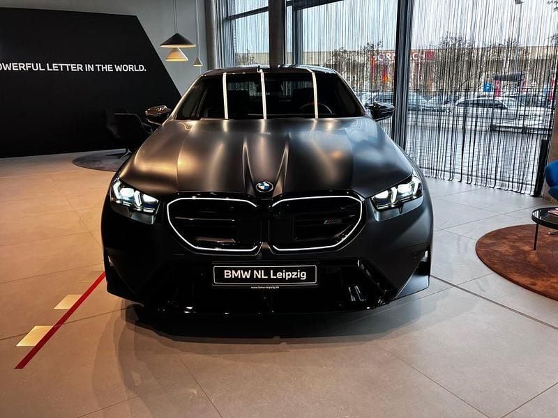 Gebraucht BMW M5 Basis 727 PS (534 kW) 2025 Grau Limousine