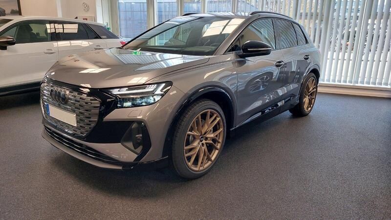 Grau Gebraucht 2023 Audi Q4 e-tron Edition .1 SUV | 42.950 € (Fairer Preis) - Bild 1/4
