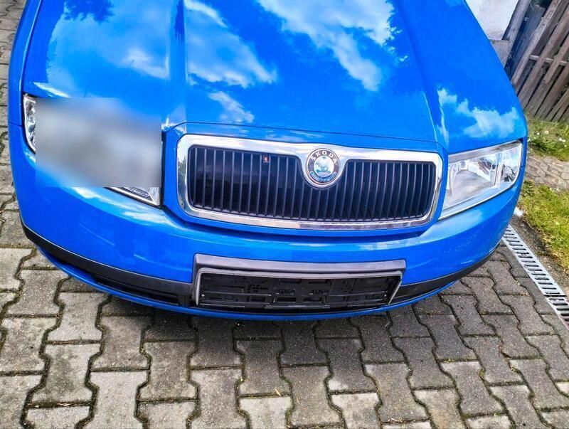 Blau Gebraucht 2003 Skoda Fabia Kleinwagen | 999 € (Fairer Preis) - Bild 1/4