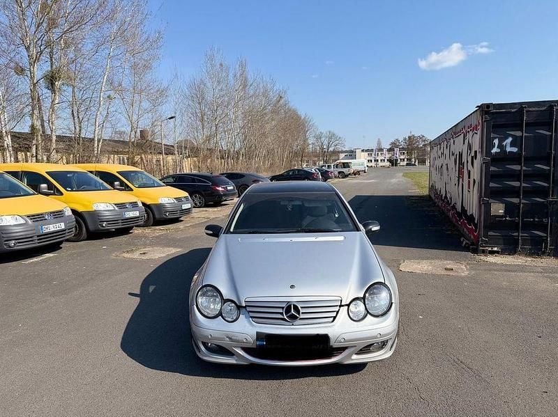 Gebraucht Mercedes CL180 196 PS (144 kW) 2007 Silber Coupé