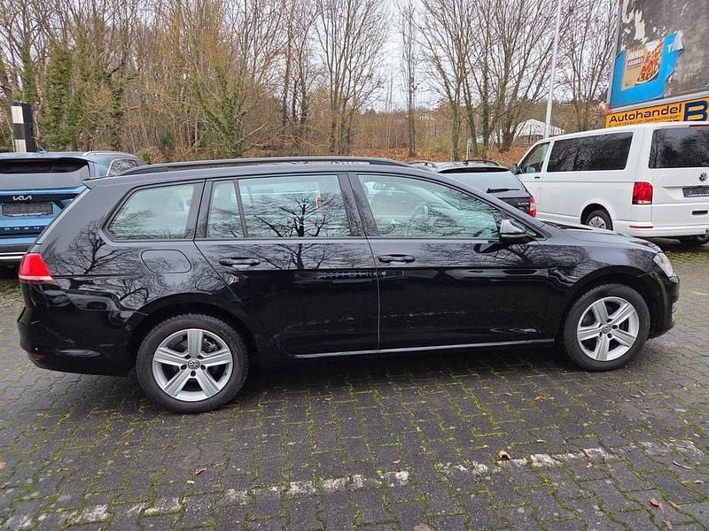 Gebraucht VW Golf VII Comfortline 105 PS (77 kW) 2013 Schwarz Limousine