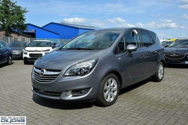 Silber metallic Gebraucht 2017 Opel Meriva Innovation Van / Kleinbus | 8.750 € (Fairer Preis) - Bild 1/4