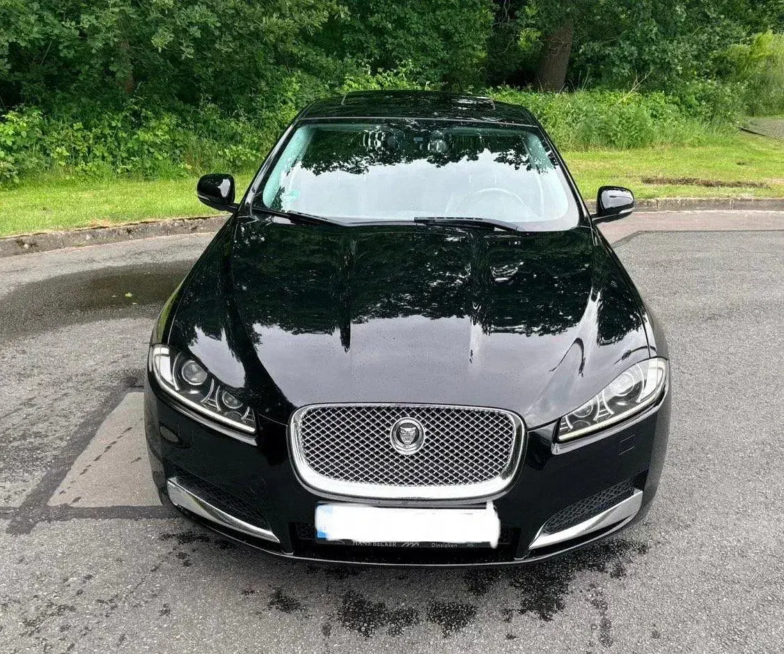 Gebraucht Jaguar XF 241 PS (177 kW) 2011 Schwarz Limousine