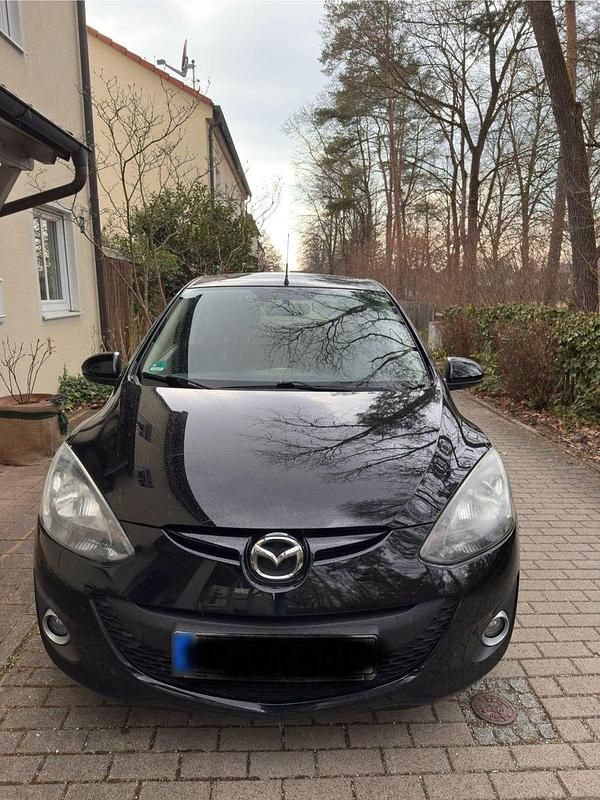 Gebraucht Mazda 2 Active 84 PS (61 kW) 2011 Schwarz Kleinwagen