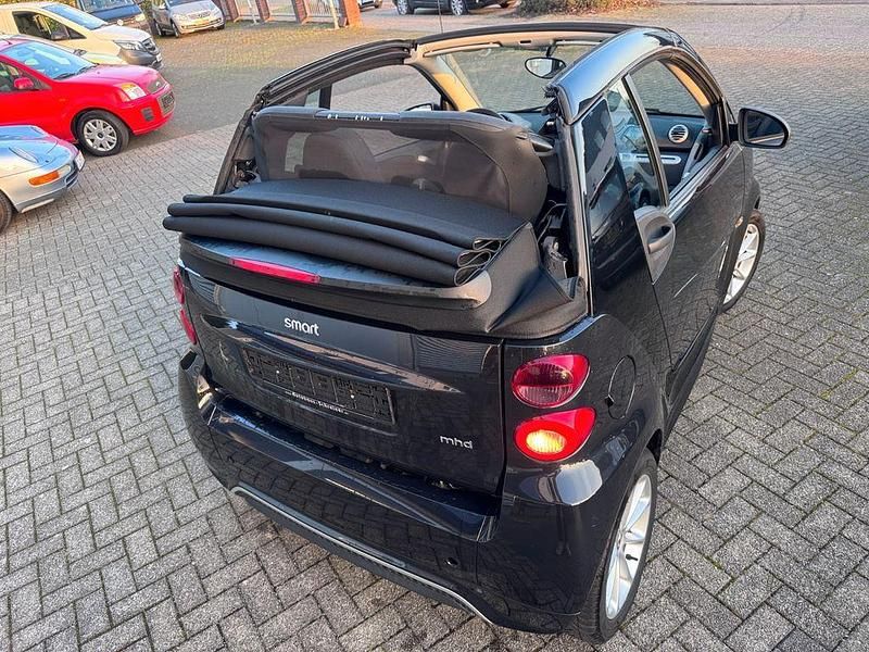 Gebraucht Smart ForTwo Cabrio 71 PS (52 kW) 2013 Nachtschwarz Cabrio
