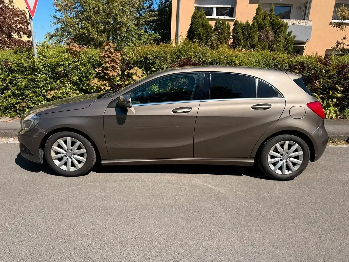 Gebraucht Mercedes A180 AMG line 2014 Kleinwagen