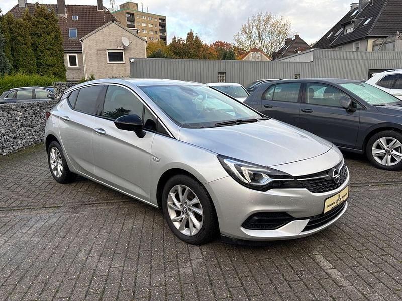 Silber Gebraucht 2021 Opel Astra Business Elegance Kombi | 13.999 € (Fairer Preis) - Bild 1/4