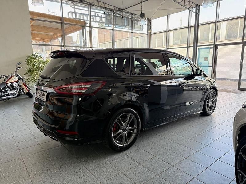 Używany Ford S-MAX ST-Line 190 KM (139 kW) 2019 Czarny Minivan