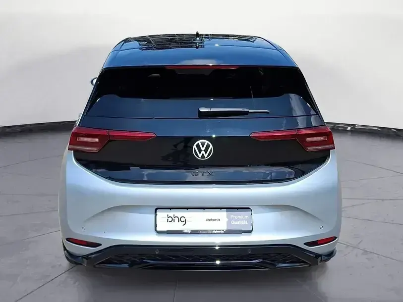 Second-hand VW ID.3 GTX 239 kW (326 CP) 2025 Argintiu Hatchback
