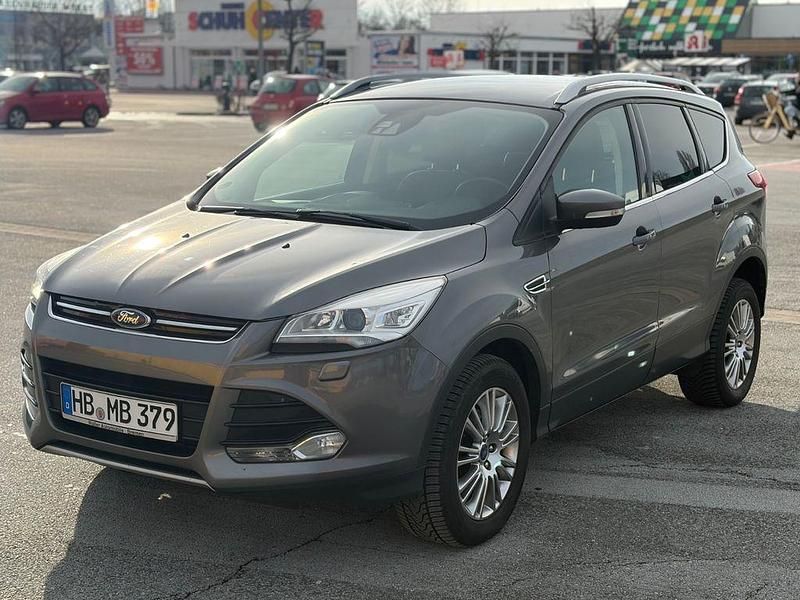 Gebraucht Ford Kuga 150 PS (110 kW) 2013 Grau SUV