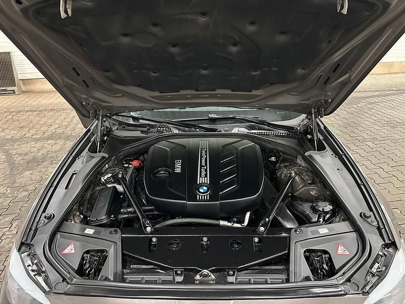 Gebraucht BMW 520 184 PS (135 kW) 2013 Braun Kombi