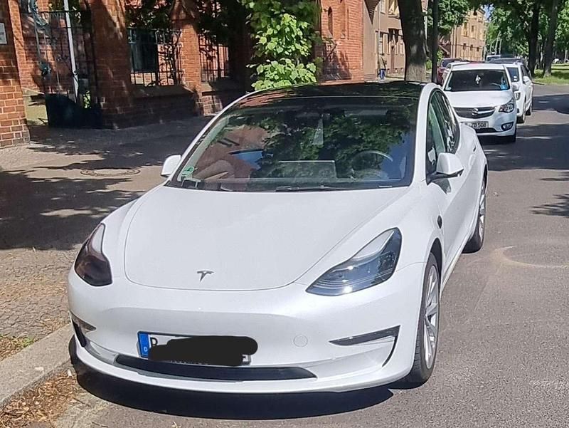 Gebraucht 2021 Tesla Model 3 Long Range AWD Limousine | 33.900 € (Teuer) - Bild 1/3